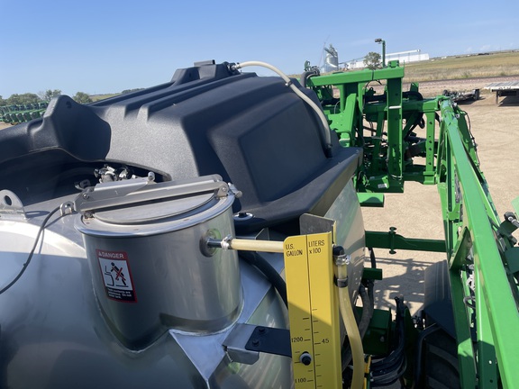 2023 John Deere 612R Sprayer/High Clearance