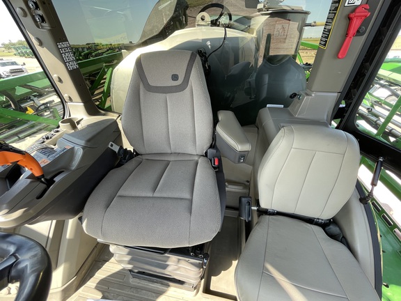 2023 John Deere 612R Sprayer/High Clearance