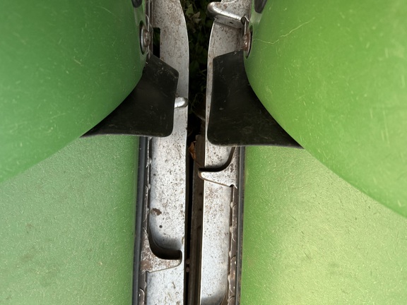 2013 John Deere 616C Header Corn Head