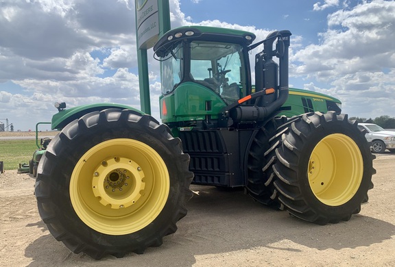 2013 John Deere 9460R Tractor 4WD