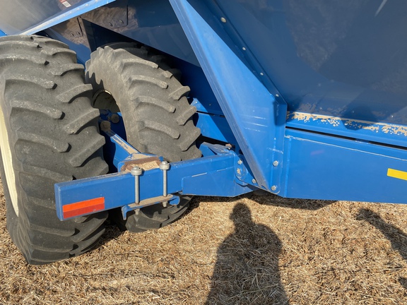 2004 Kinze 1050 Grain Cart