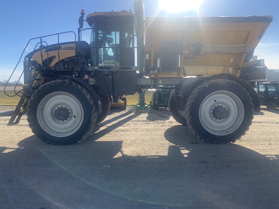 2018 RoGator RG1100C Sprayer/High Clearance