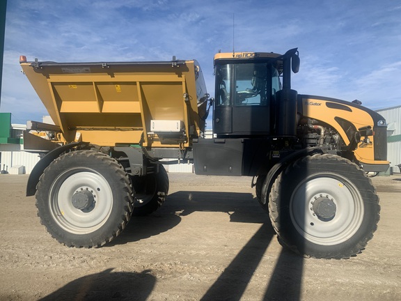 2018 RoGator RG1100C Sprayer/High Clearance