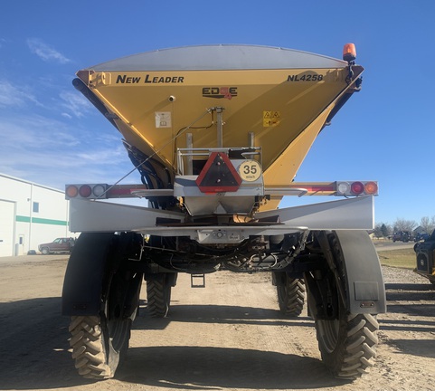 2018 RoGator RG1100C Sprayer/High Clearance