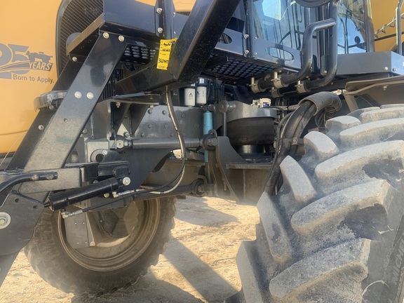 2018 RoGator RG1100C Sprayer/High Clearance