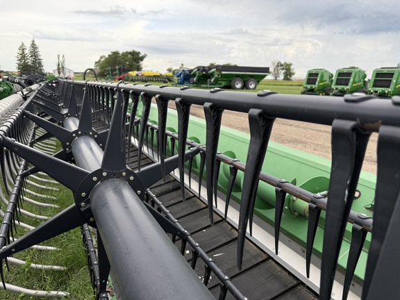 2015 John Deere 645FD Header Combine