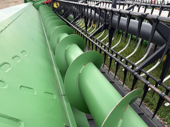 2015 John Deere 645FD Header Combine