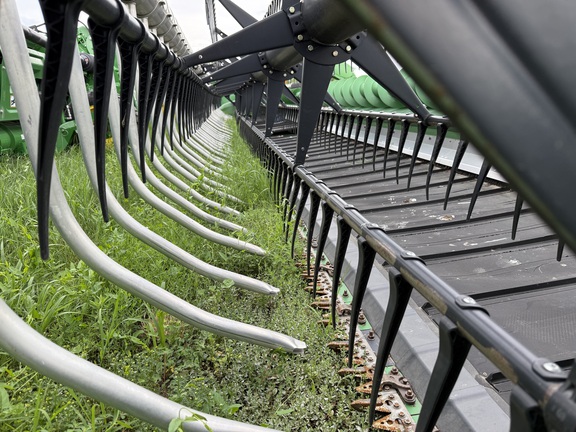 2015 John Deere 645FD Header Combine