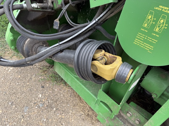 2015 John Deere 645FD Header Combine
