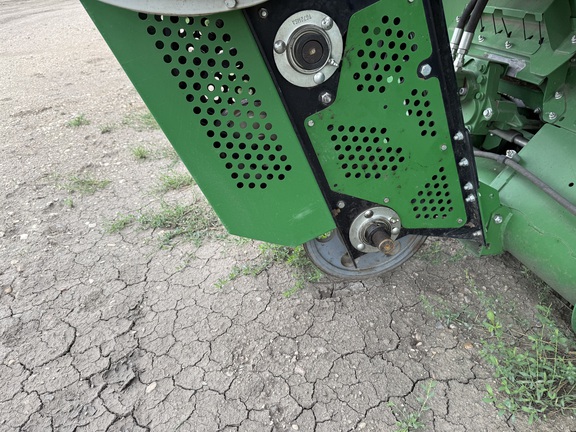 2015 John Deere 645FD Header Combine