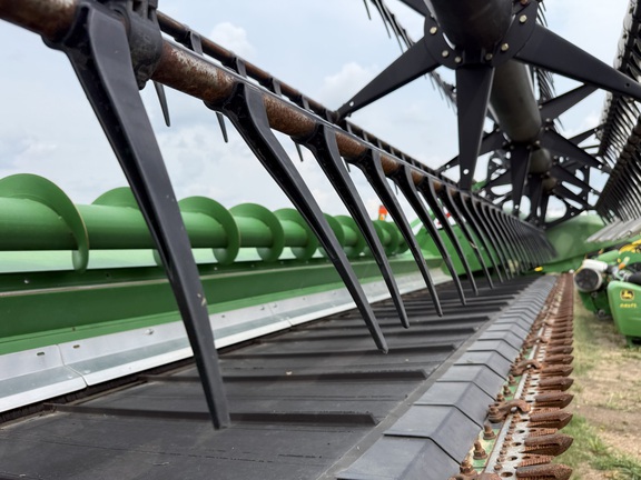2015 John Deere 645FD Header Combine