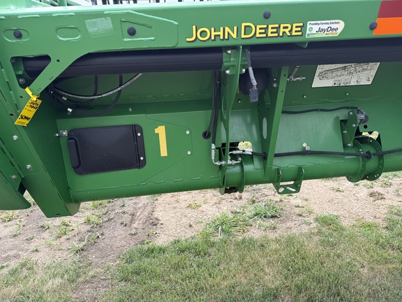 2015 John Deere 645FD Header Combine