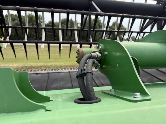2015 John Deere 645FD Header Combine