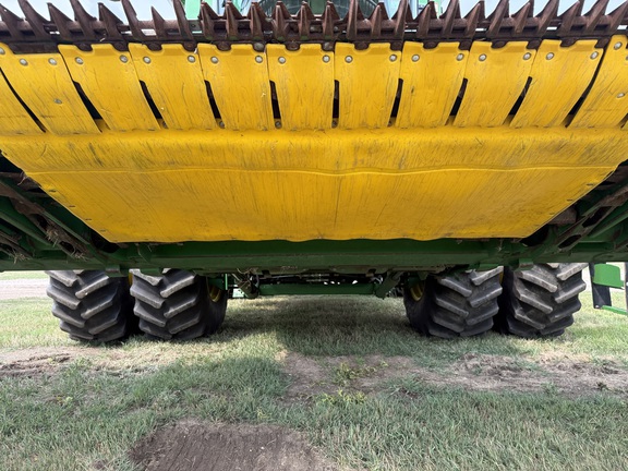 2015 John Deere 645FD Header Combine