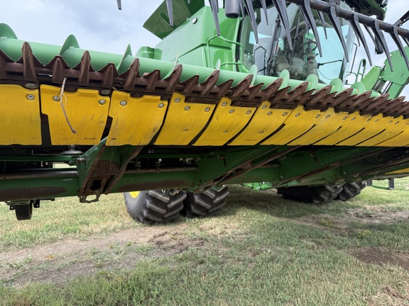 2015 John Deere 645FD Header Combine