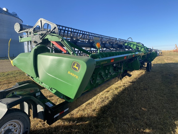 2015 John Deere 645FD Header Combine