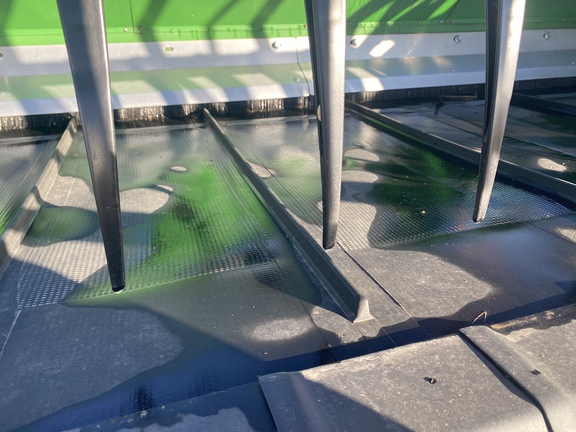 2015 John Deere 645FD Header Combine