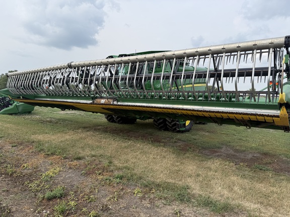 2015 John Deere 645FD Header Combine