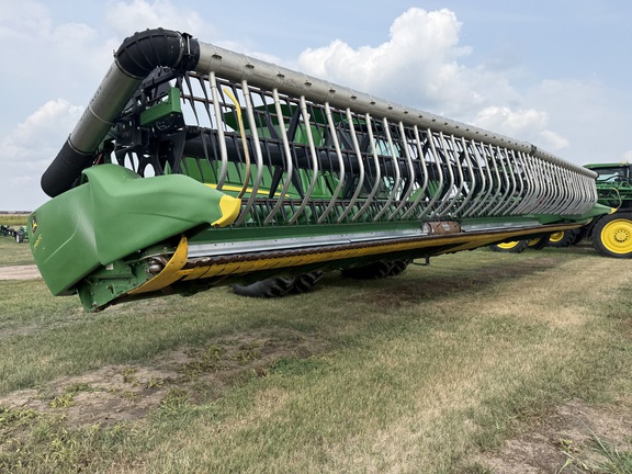 2015 John Deere 645FD Header Combine