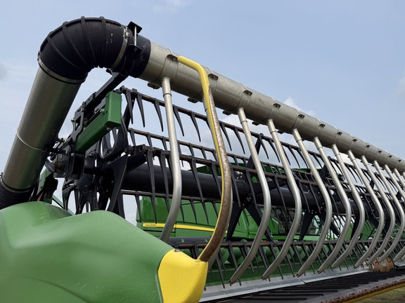 2015 John Deere 645FD Header Combine