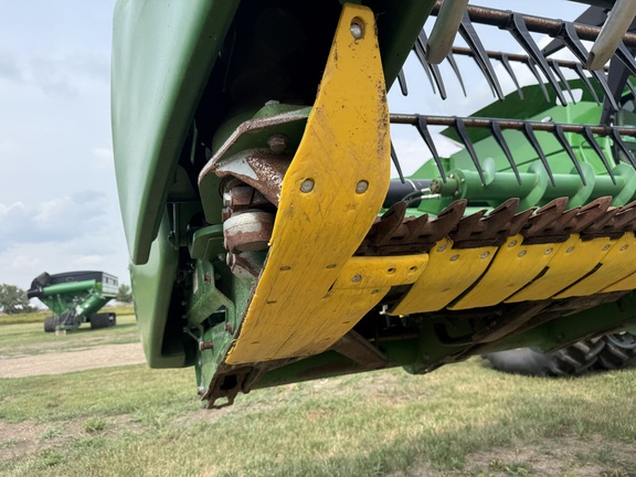 2015 John Deere 645FD Header Combine