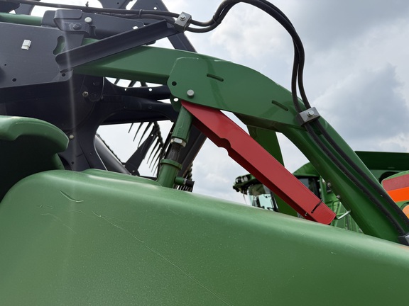 2015 John Deere 645FD Header Combine