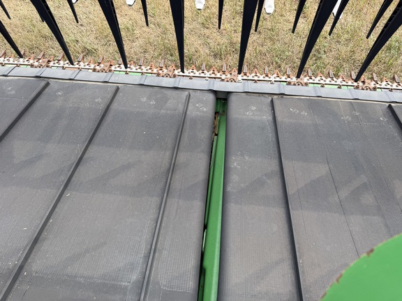 2015 John Deere 645FD Header Combine