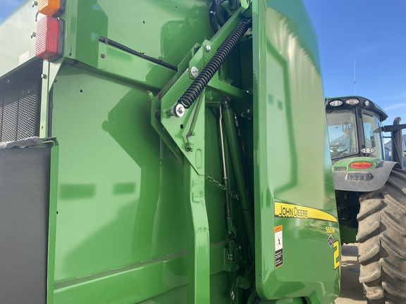 2020 John Deere 560M Baler/Round