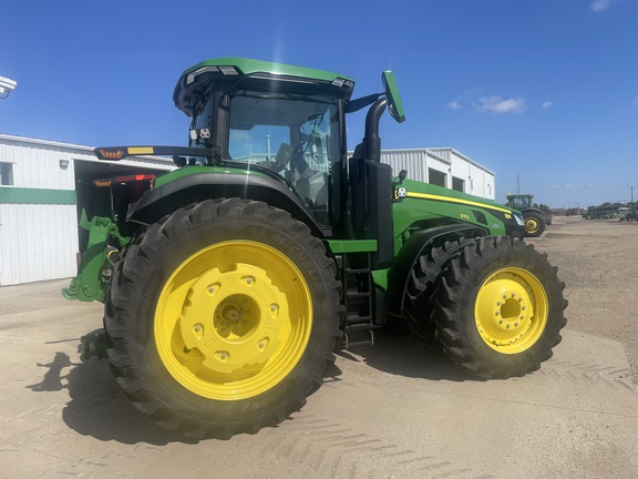 2023 John Deere 8R 370 Tractor