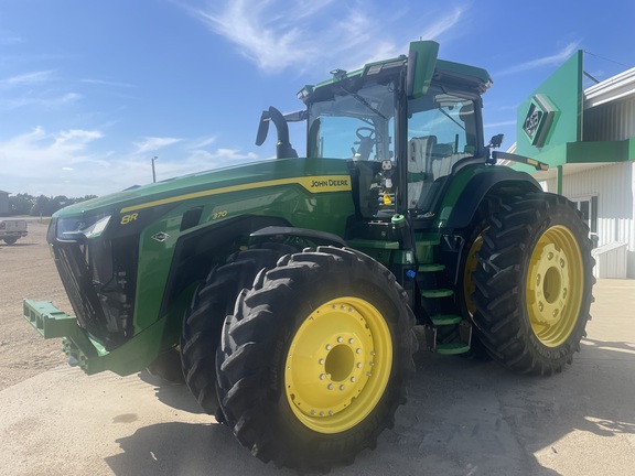 2023 John Deere 8R 370 Tractor