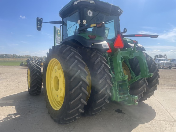 2023 John Deere 8R 370 Tractor