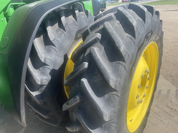 2023 John Deere 8R 370 Tractor