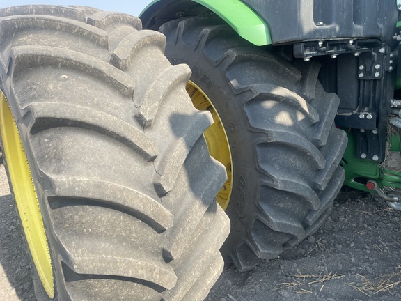 2021 John Deere 9570R Tractor 4WD