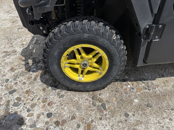 2022 John Deere XUV 835R ATV