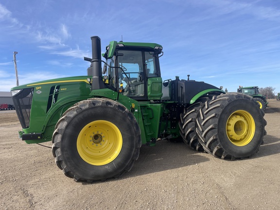 2024 John Deere 9R 640 Tractor 4WD