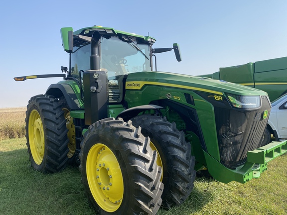 2024 John Deere 8R 370 Tractor