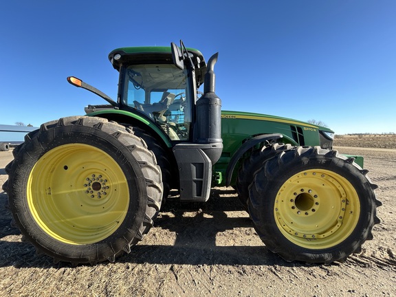 2014 John Deere 8370R Tractor