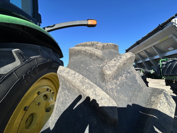 2014 John Deere 8370R Tractor