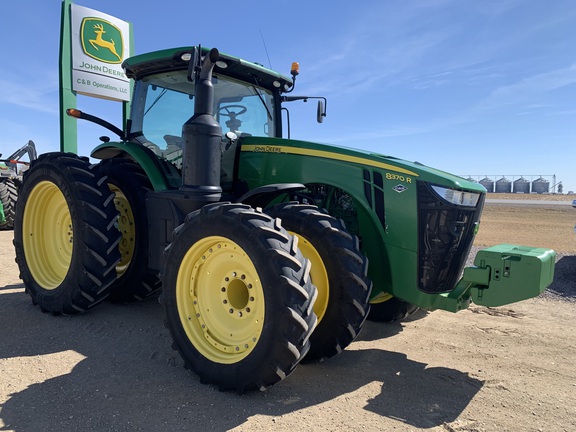 2014 John Deere 8370R Tractor