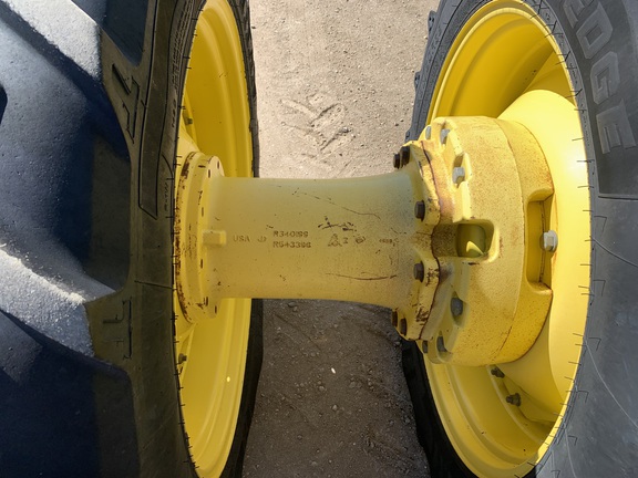 2014 John Deere 8370R Tractor