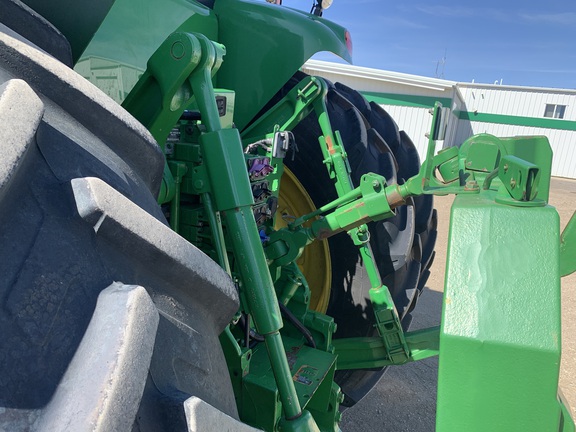 2014 John Deere 8370R Tractor