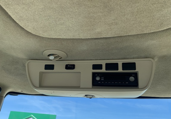 2014 John Deere 8370R Tractor