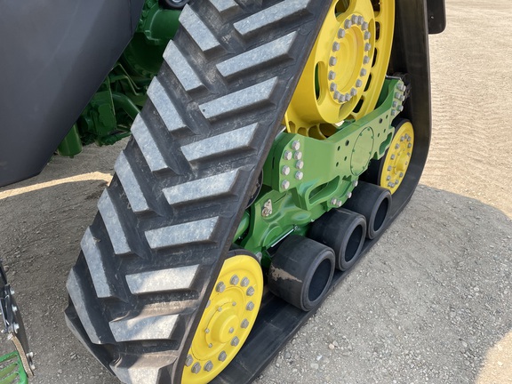 2023 John Deere 8RX 410 Tractor Rubber Track