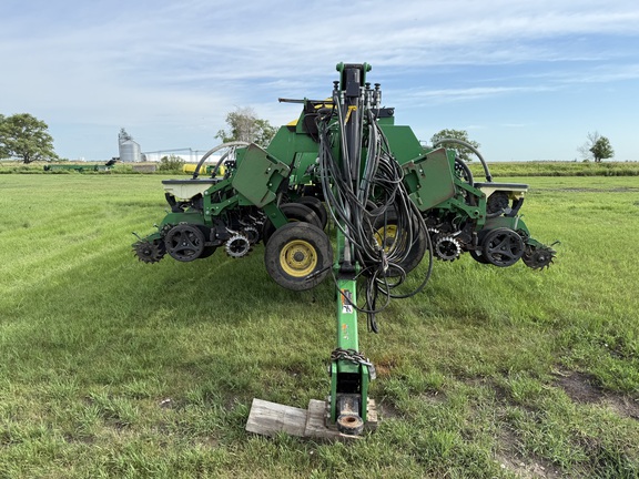 2012 John Deere DB90 Planter