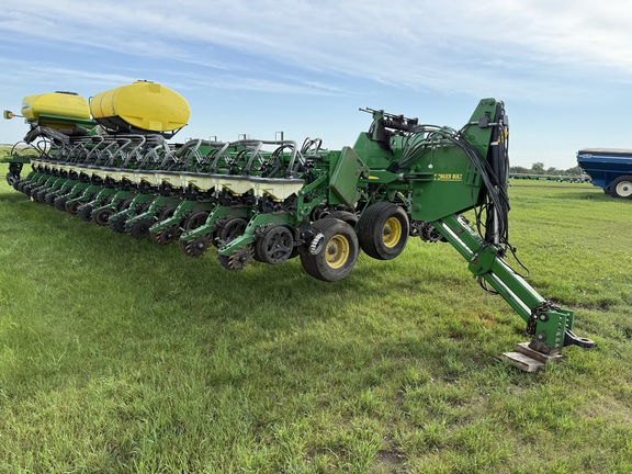 2012 John Deere DB90 Planter