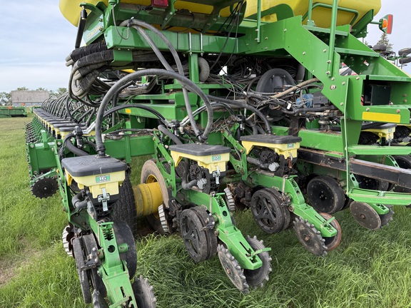 2012 John Deere DB90 Planter