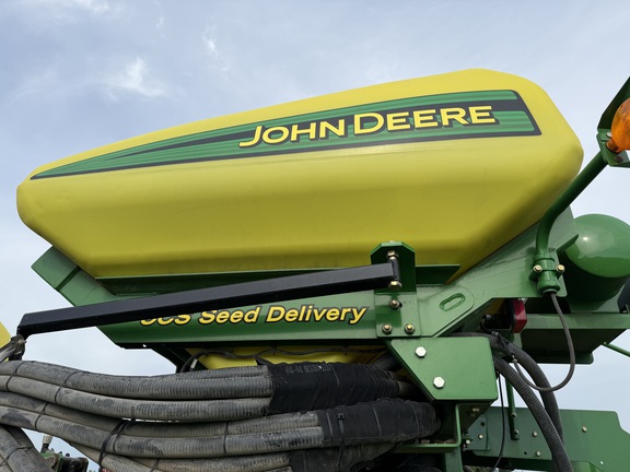2012 John Deere DB90 Planter