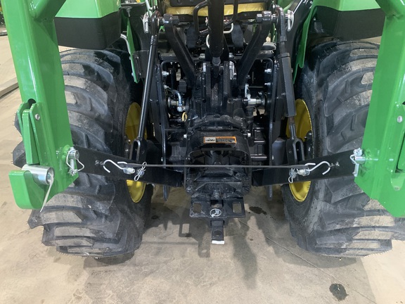 2024 John Deere 2032R Tractor Compact