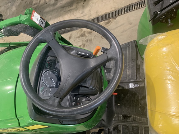 2024 John Deere 2032R Tractor Compact