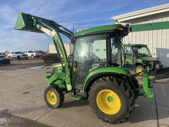 2024 John Deere 3039R Tractor Compact